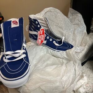 Vans shoes with L.A. 570 am pethro and money icon